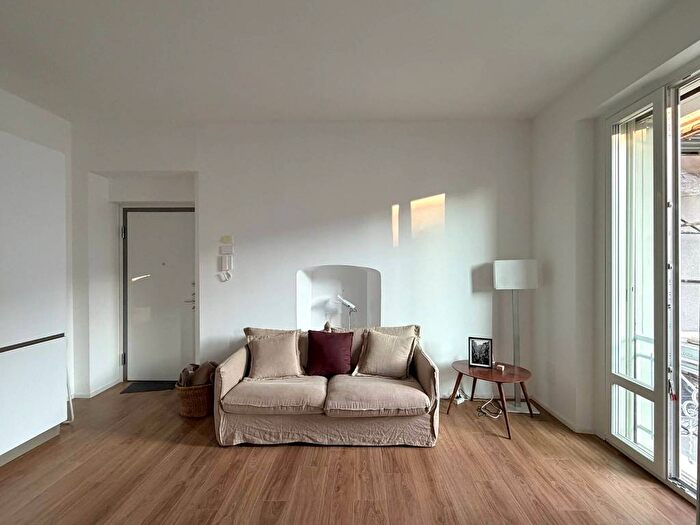 Appartamento bilocale in affitto in Via Costanza, Washington, Milano