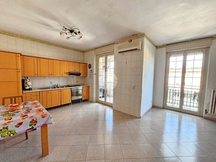 Appartamento quadrilocale in vendita in Largo Emilio Segrè, Palermo