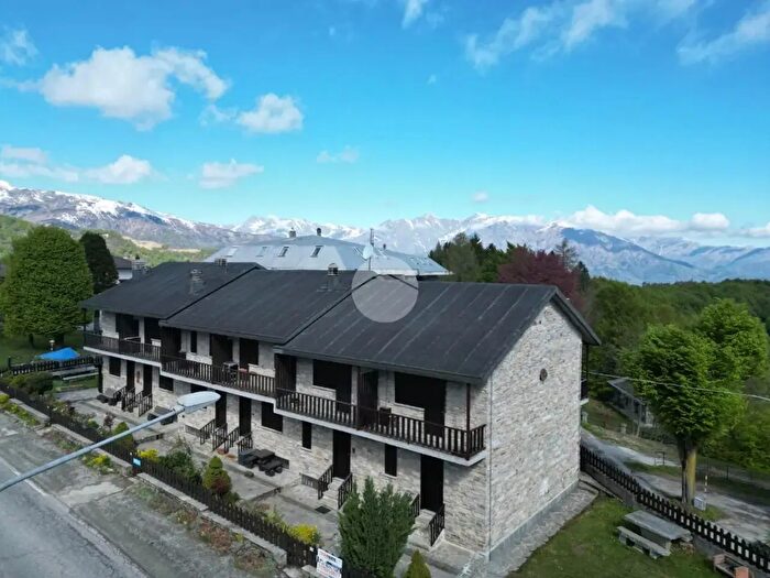 Appartamento bilocale in vendita in Via Cave, Bagnolo Piemonte