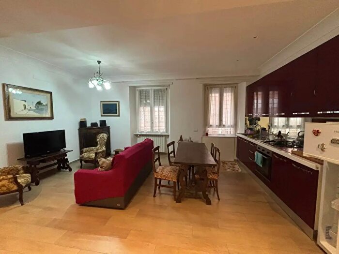 Appartamento bilocale in vendita in Via Urbano II, Roma