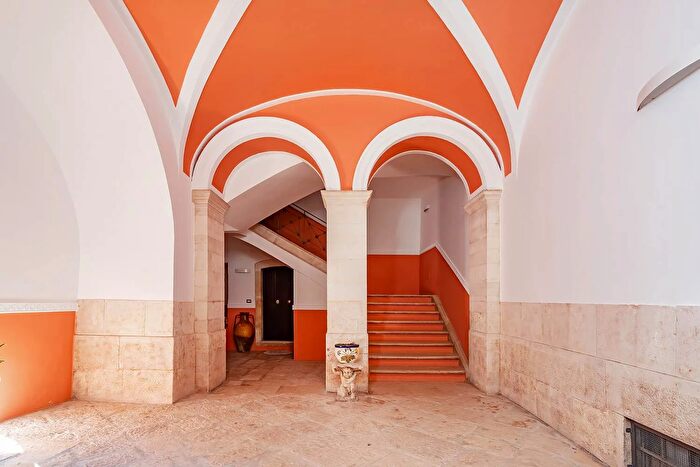 Appartamento con 5 locali in vendita in Via Aldo Moro Palo del Colle Bari, Palo Del Colle