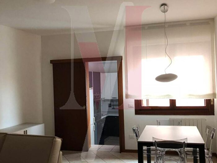 Appartamento trilocale in affitto in Via Giuseppe Massarenti, Massarenti, Bologna