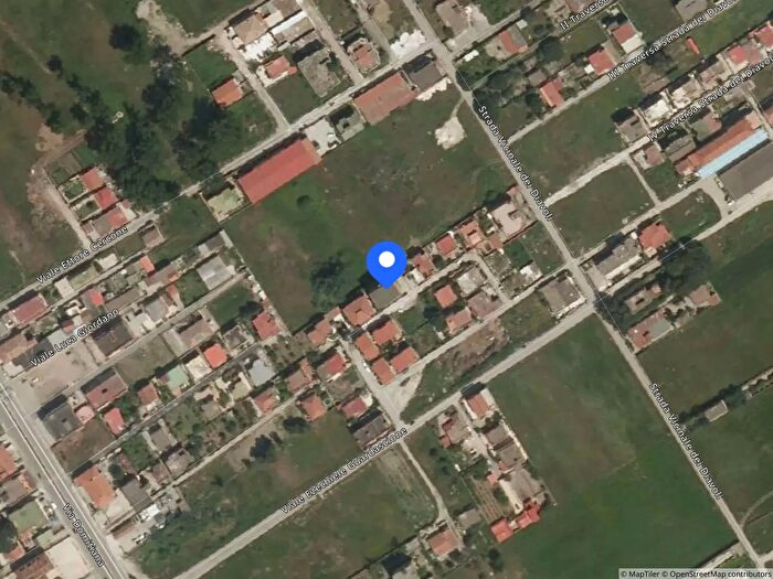 Appartamento in vendita in Via Baldassarre Peruzzi, Castel Volturno