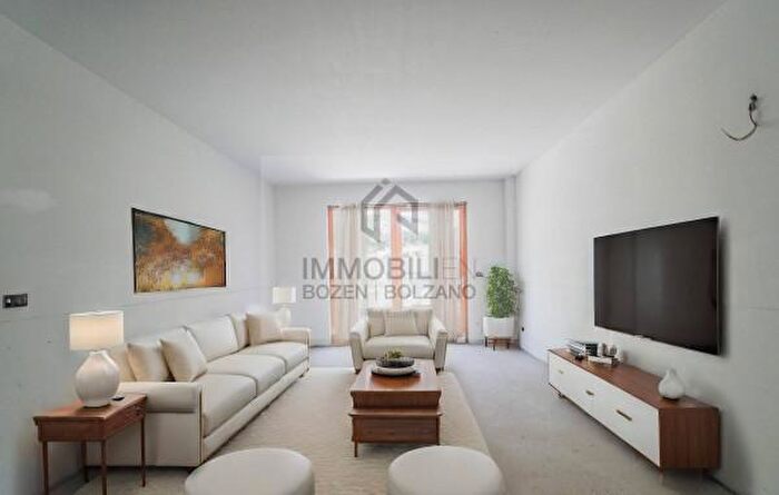 Appartamento bilocale in vendita in Via Renon, Bolzano