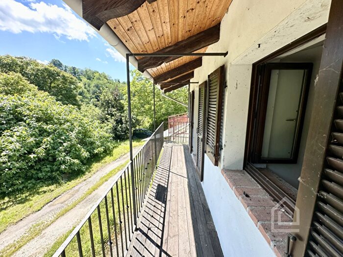 Casa quadrilocale in vendita in Borgata Valore, Aramengo