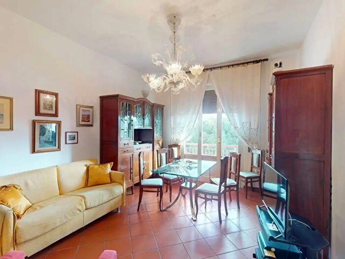 Appartamento trilocale in vendita in Scandicci