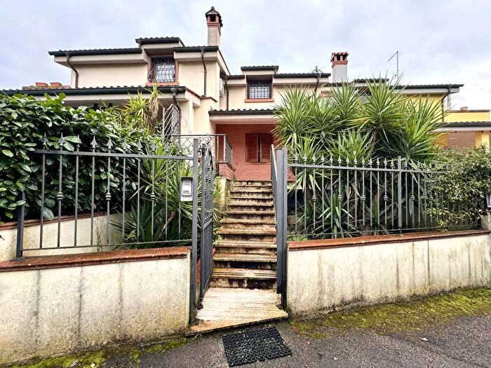Casa con 5 locali in vendita in Via dello Sport, Fiano Romano