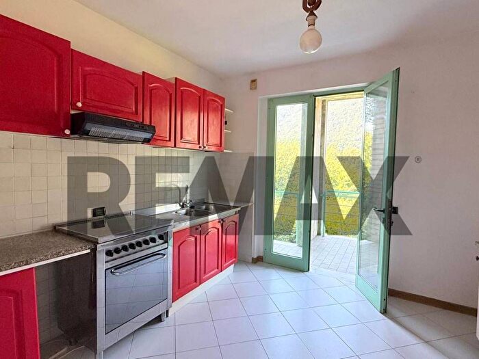Appartamento con 6 locali in affitto in Fornaci Di Barga, Barga