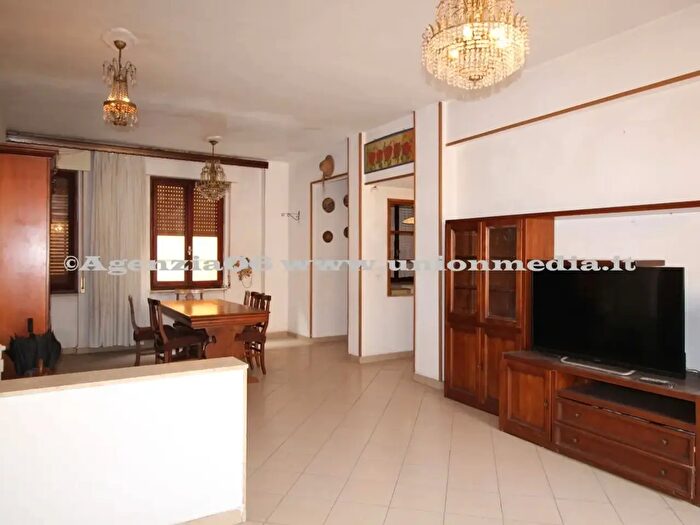 Appartamento con 5 locali in vendita in Sarzana