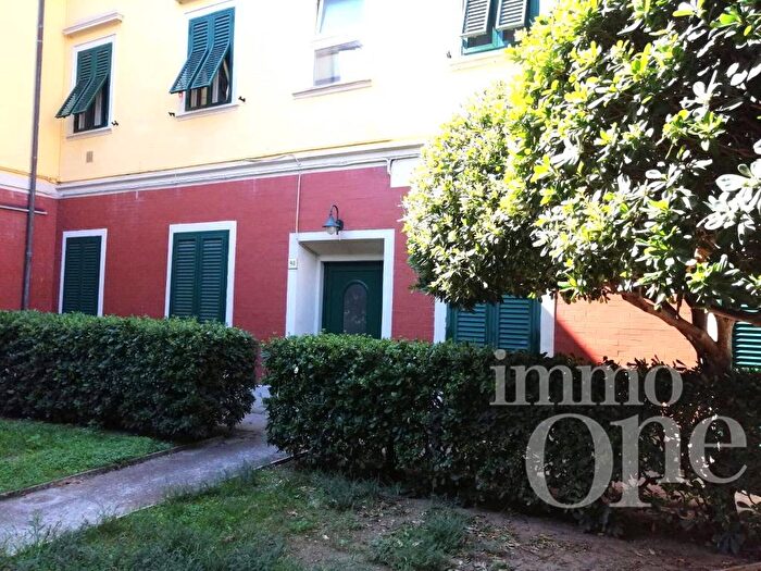Appartamento quadrilocale in affitto in Via San Jacopo In Acquaviva, Accademia Terrazza Mascagni, Livorno