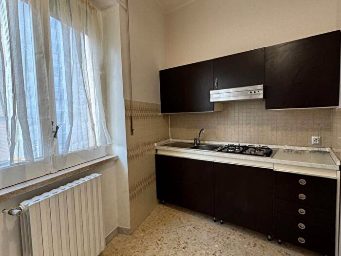 Appartamento quadrilocale in affitto in Via Duca degli Abruzzi, Semicentro, Campobasso