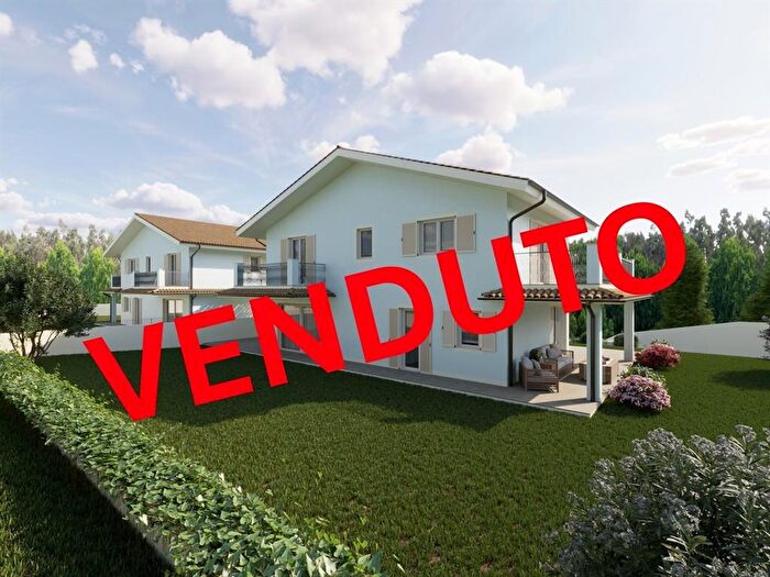 Casa con 10 locali in vendita in Viale dei Lauri, Ariccia