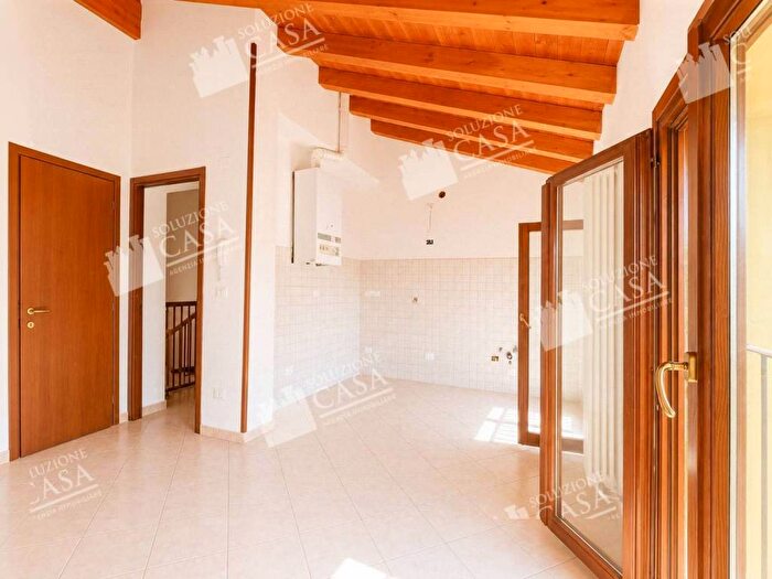 Appartamento trilocale in affitto in Via Marconi, Pieve di Cento