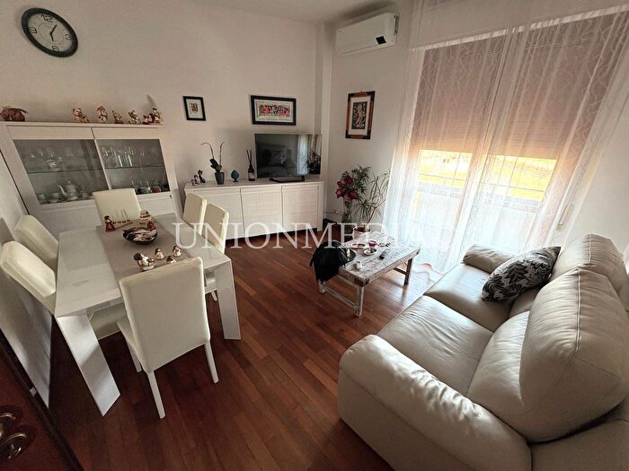 Appartamento con 5 locali in vendita in Piazza Martiri della Liberta, Sarzana