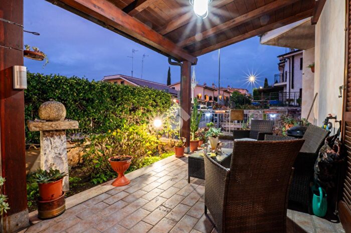 Appartamento quadrilocale in vendita in Via Formelluccio, Mentana