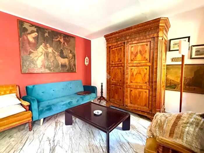 Appartamento trilocale in vendita in Via Chiavica, Rimini