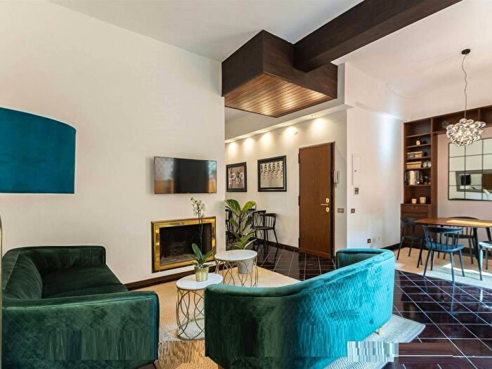 Appartamento trilocale in affitto in Borgo Angelico, Borgo, Roma