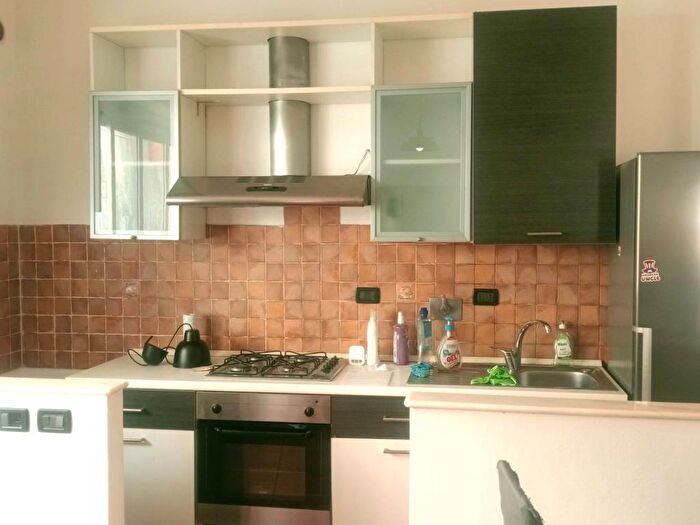 Appartamento trilocale in affitto in Via Scarpanto, Pegli, Genova
