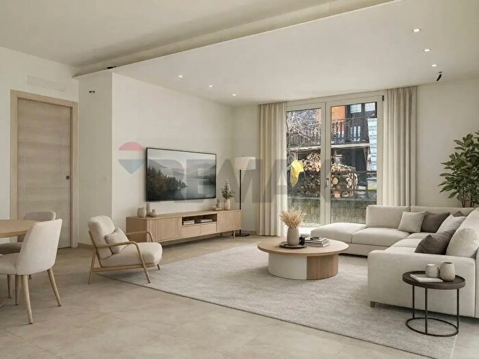 Casa quadrilocale in vendita in Capo Di Ponte