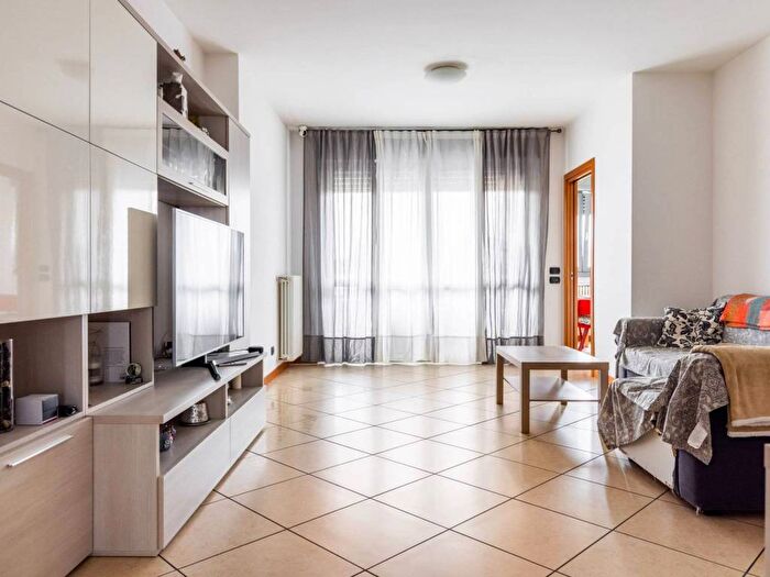Appartamento bilocale in affitto in Via Lucio Giunio Columella, Precotto, Milano