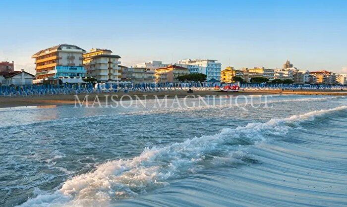 Casa trilocale in vendita in Viale Inghilterra, Comacchio
