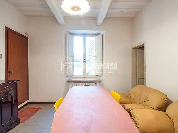 Appartamento trilocale in vendita in Via dei Velini, Macerata