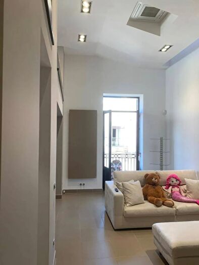 Appartamento con 6 locali in vendita in Via Umberto I, Catania