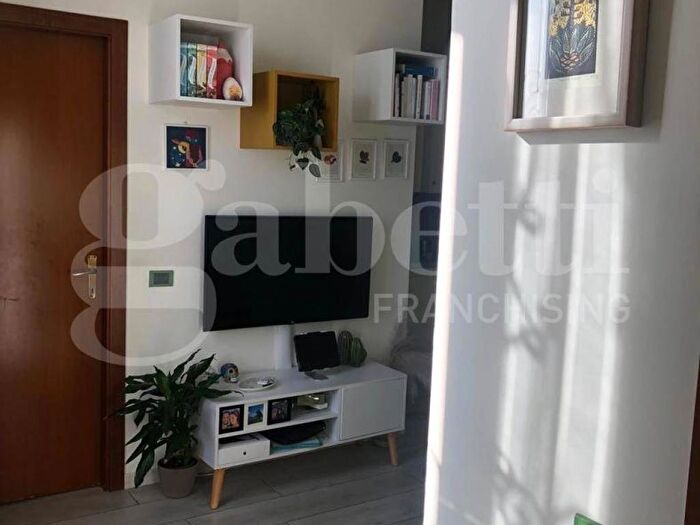 Appartamento bilocale in affitto in Via Watt, Barona, Milano