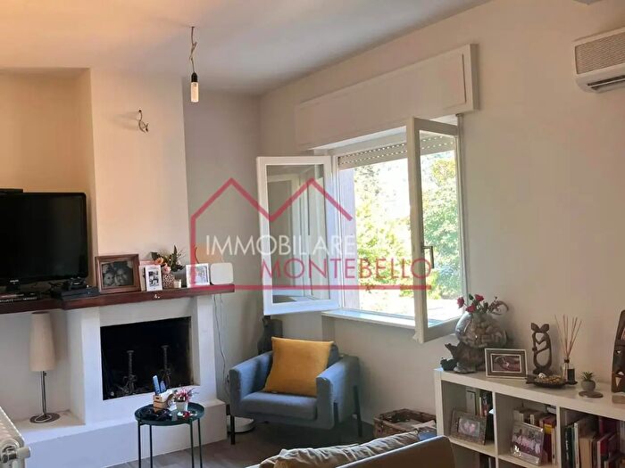 Appartamento quadrilocale in vendita in Beppino Cosci, Massarosa