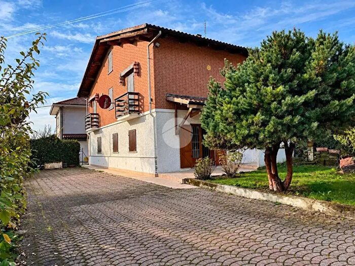 Casa con 7 locali in vendita in Via Rubiana, Givoletto