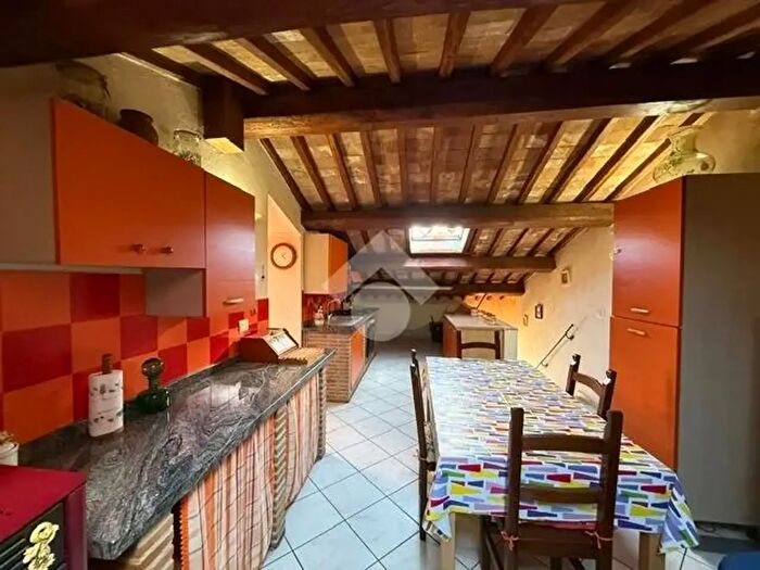 Appartamento quadrilocale in vendita in Via Cannelle, Montefiascone