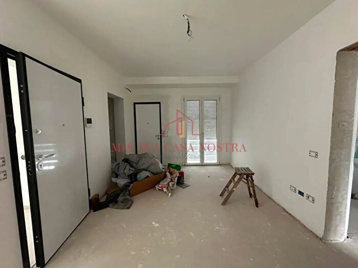 Appartamento quadrilocale in vendita in Via Petrarca, Abano Terme