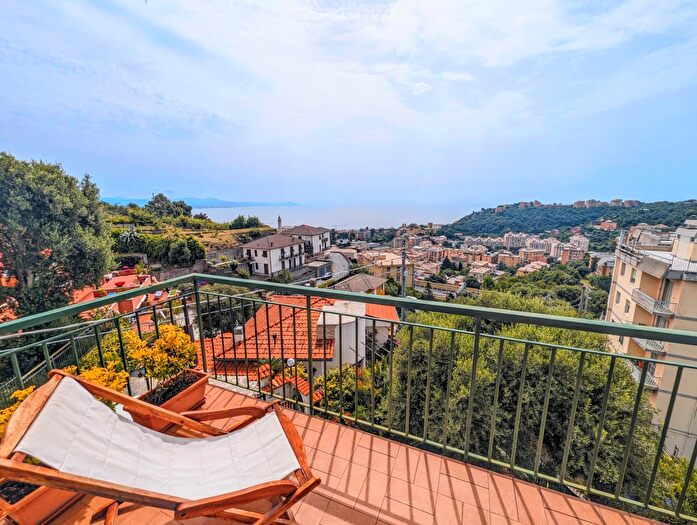 Appartamento bilocale in vendita in Via Gasca, Arenzano