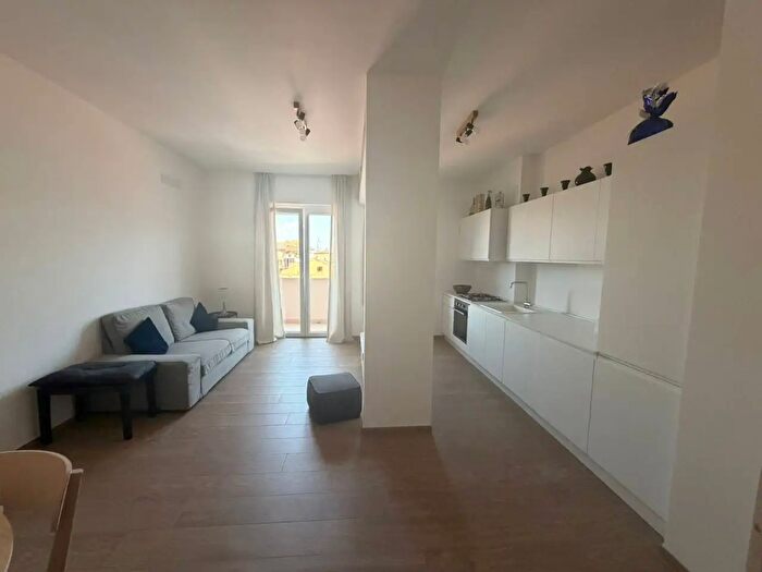 Appartamento trilocale in vendita in Via Cilea, Quartu Sant'Elena