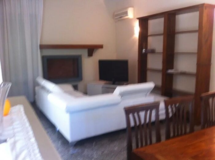 Casa con 7 locali in vendita in Forte Dei Marmi