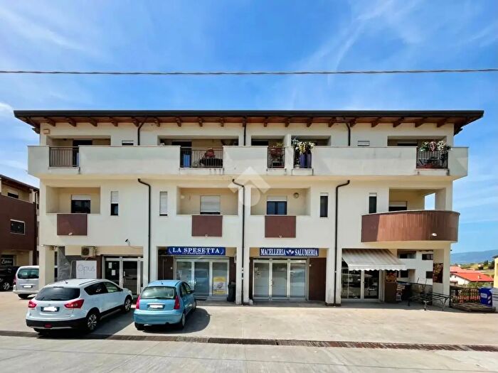 Appartamento trilocale in vendita in Via dellIncontro, Mendicino