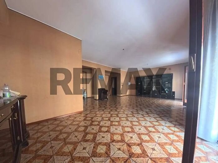Appartamento con 5 locali in affitto in Via Generale Giuseppe Arimondi g, Palermo