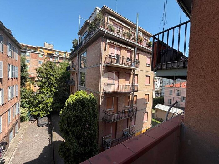 Appartamento quadrilocale in affitto in Viale Milazzo, Villetta, Parma