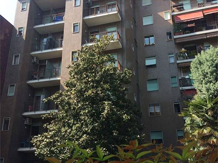 Appartamento monolocale in affitto in Via Maiocchi, Morgagni, Milano