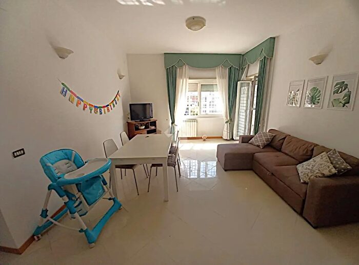 Appartamento trilocale in vendita in Via Bolzano, Ardea