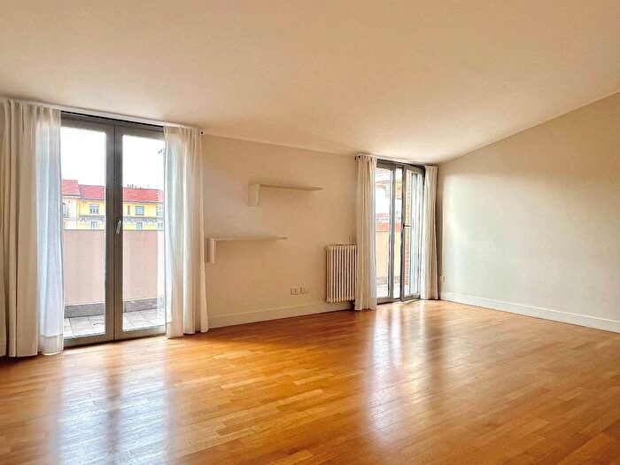 Appartamento trilocale in affitto in Piazza Antonio Gramsci, Paolo Sarpi, Milano