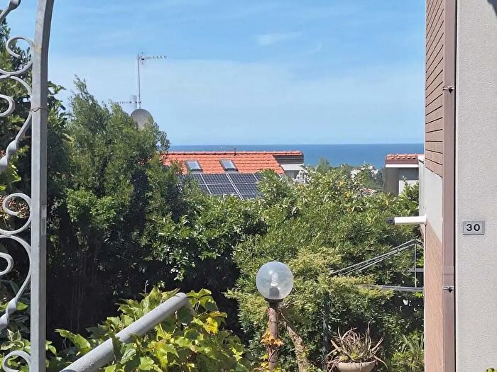 Appartamento trilocale in vendita in Riccione