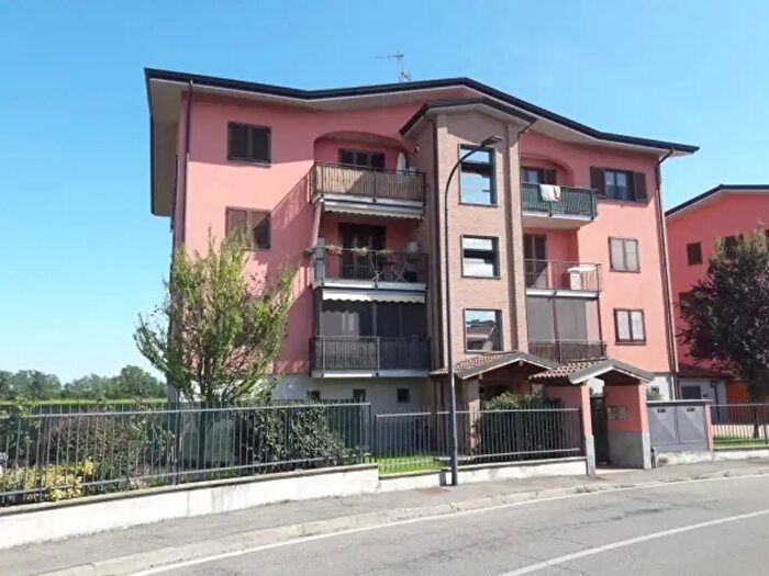 Appartamento trilocale in vendita in Via Padre Giuseppe Puglisi, Vernate