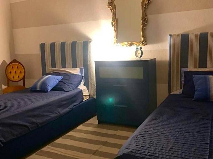 Appartamento trilocale in affitto in Via Gioacchino Murat, Dergano, Milano