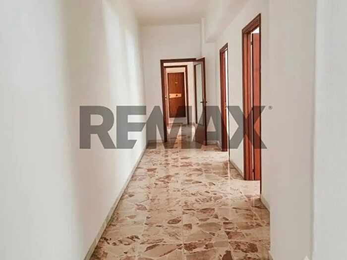 Appartamento con 6 locali in vendita in Via Cosenza, Catania