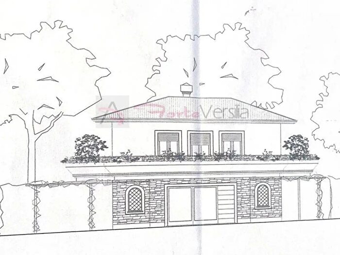 Casa quadrilocale in vendita in Via dellAcqua, Forte Dei Marmi