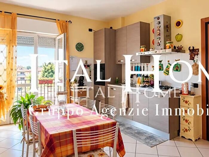 Appartamento bilocale in vendita in Via Corsica, Dolzago