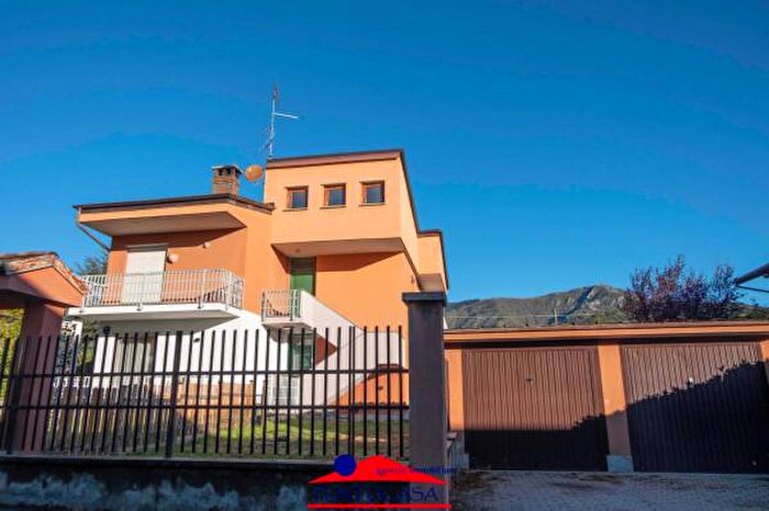 Appartamento con 6 locali in vendita in Via Copetta, Dronero