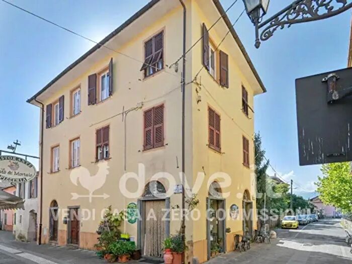 Casa con 6 locali in vendita in Via Circonvallazione Sud, Brugnato