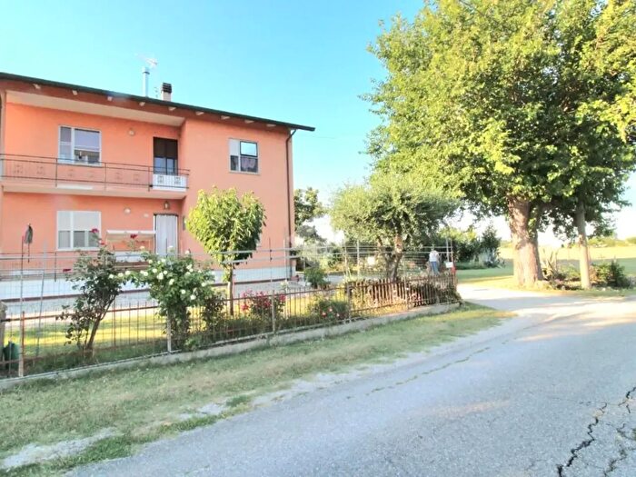 Casa con 6 locali in vendita in Via Pontecucco, Cesena